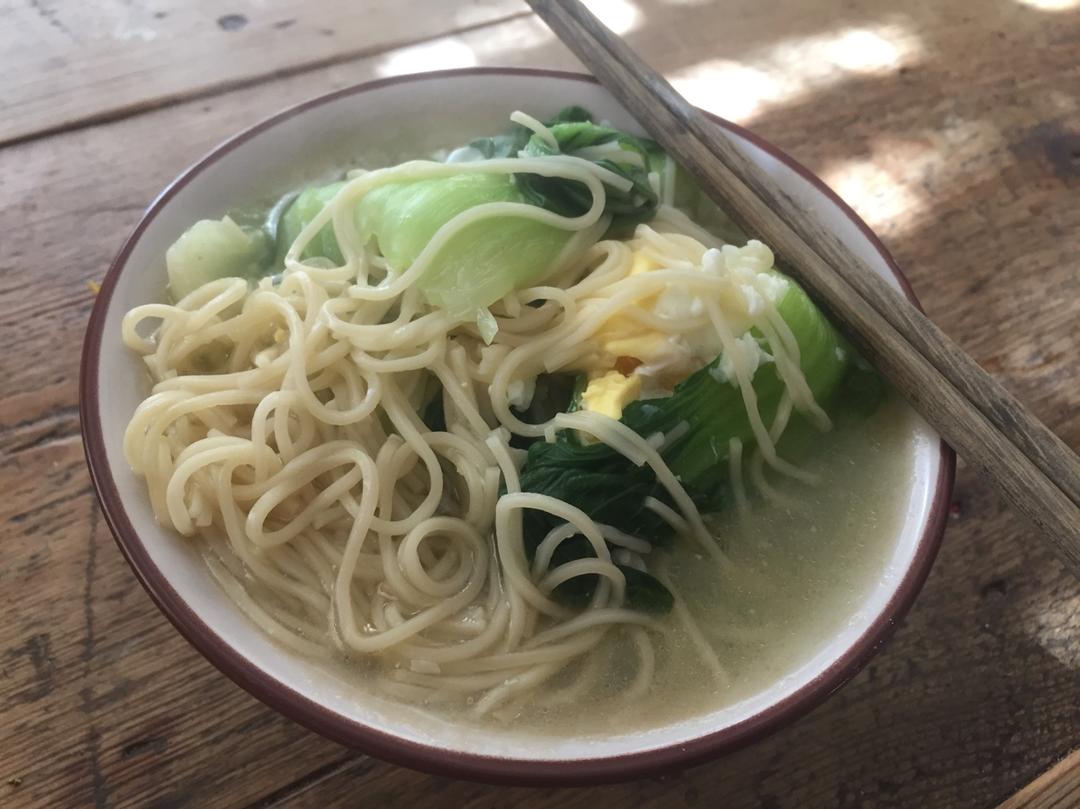 青菜鸡蛋面