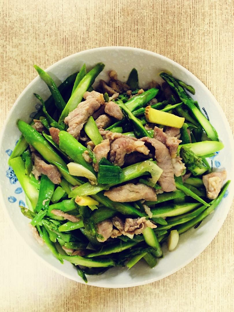 芦笋炒猪肉