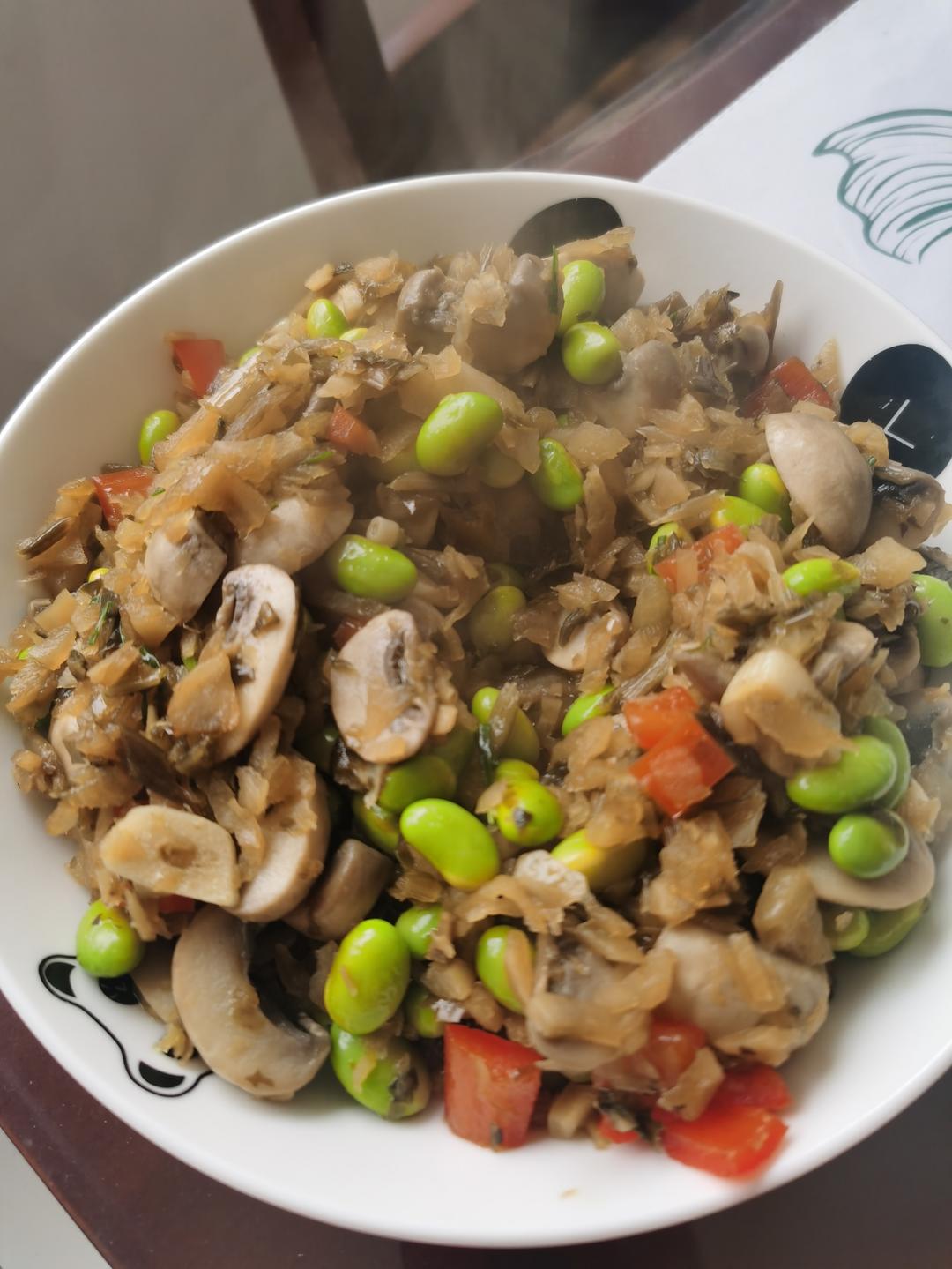 美味家常菜之草菇毛豆