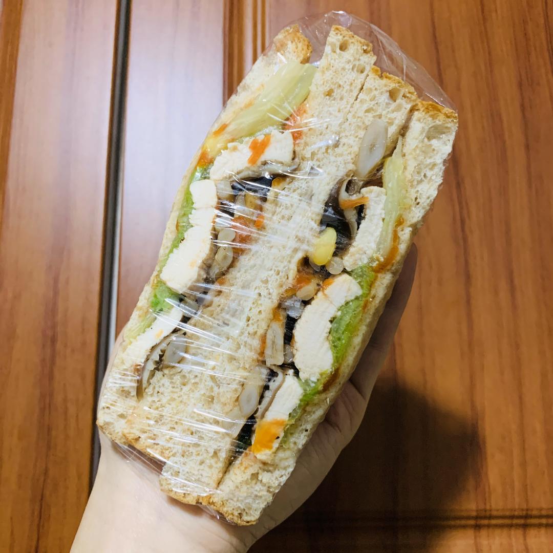 自制番茄酱三明治的做法