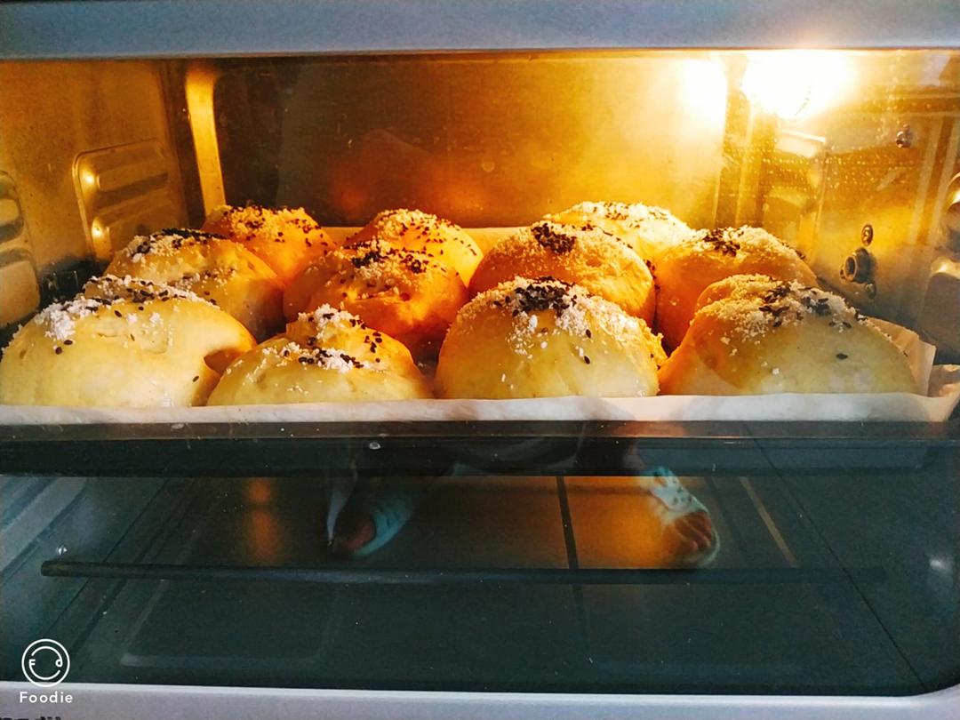 超级柔软的奶油奶酪椰蓉小餐包