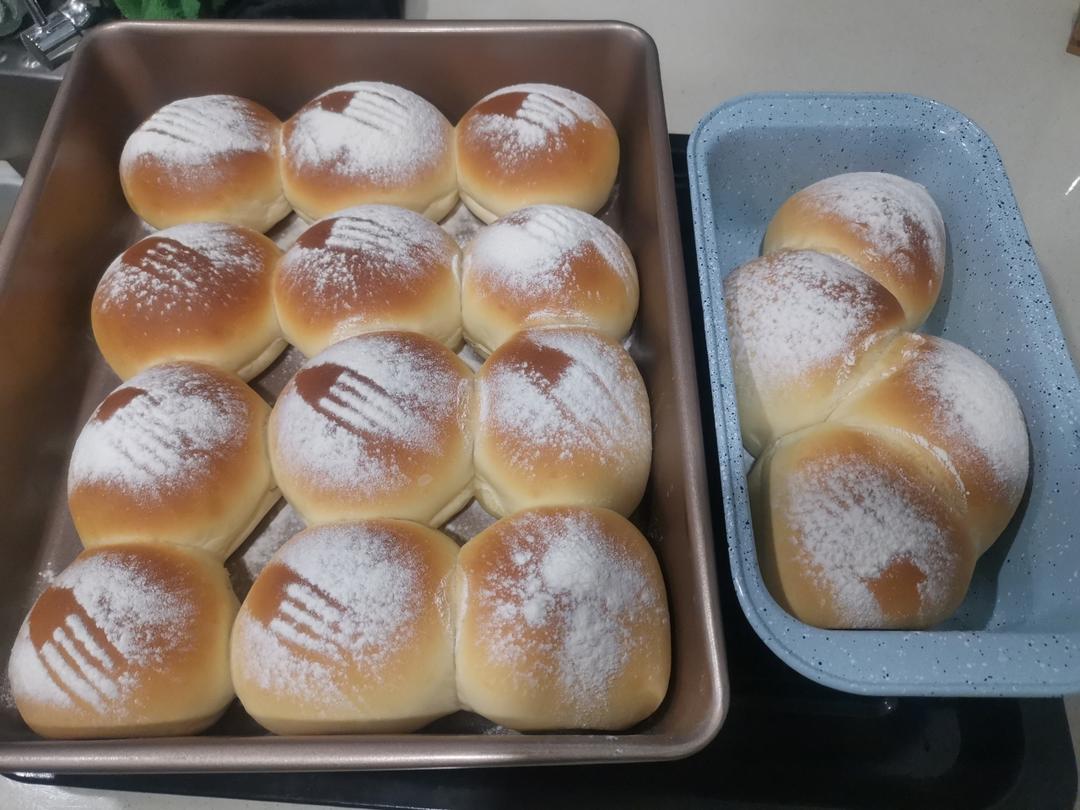 超软的酸奶小餐包
