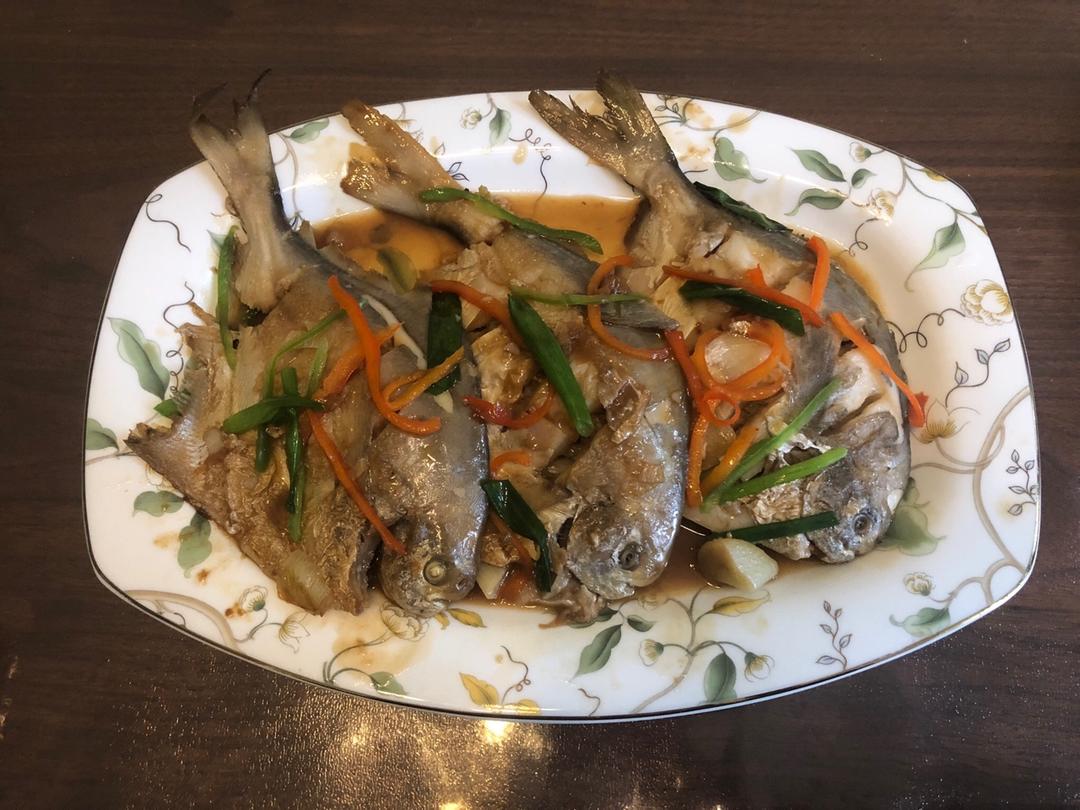红烧金鲳鱼