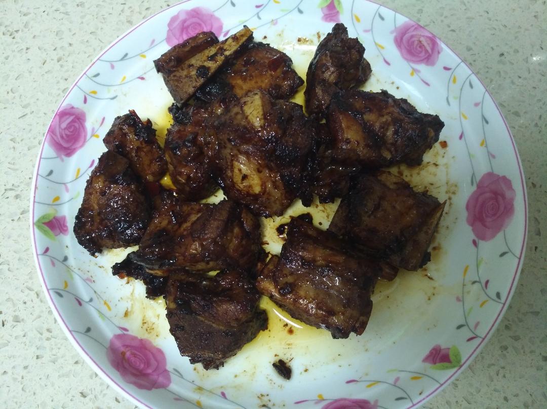 蒜蓉辣酱烧排骨