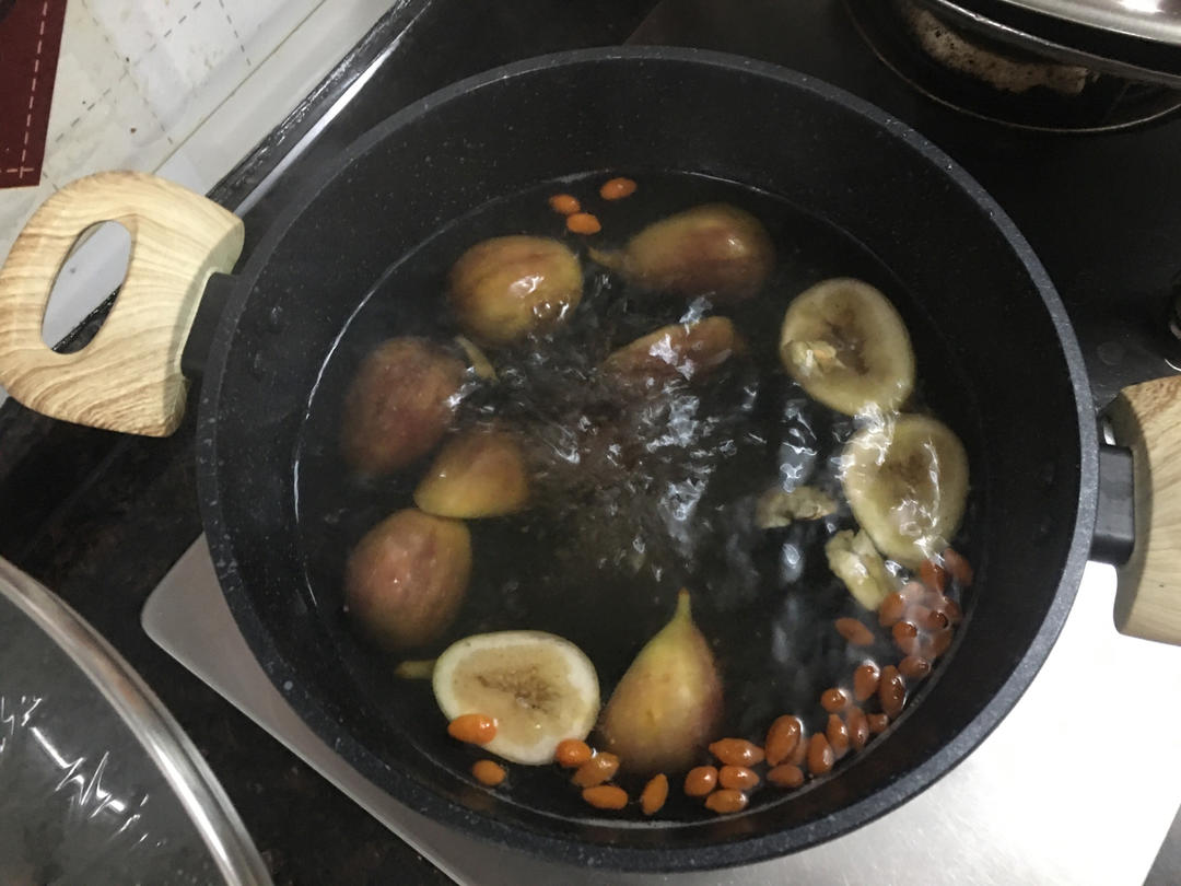 新鲜无花果浸鸡