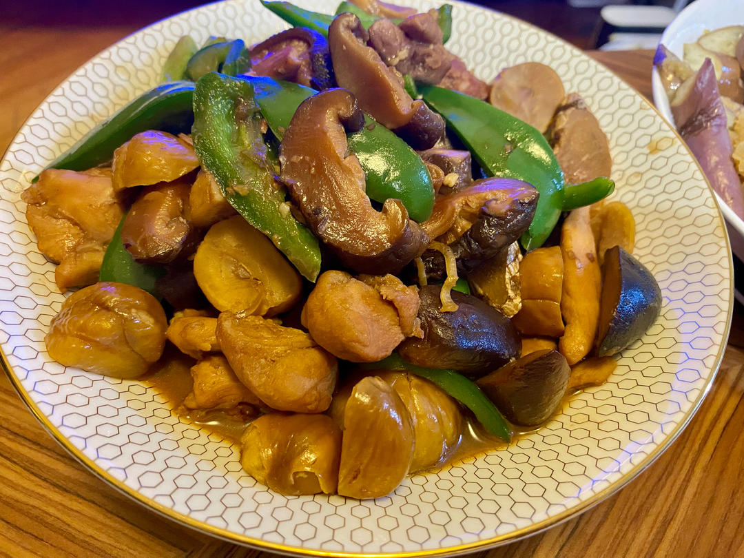 比饭店好吃很多倍的黄焖鸡