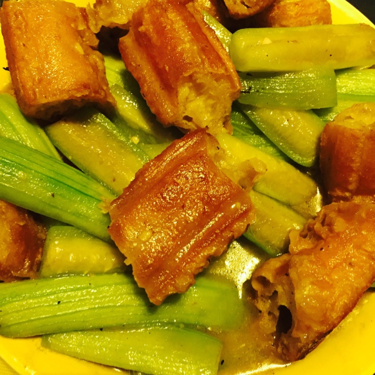 丝瓜炒油条