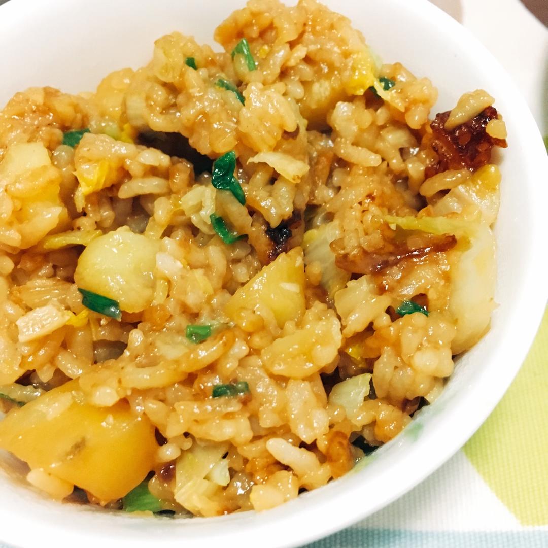 土豆焖饭（电饭锅版）