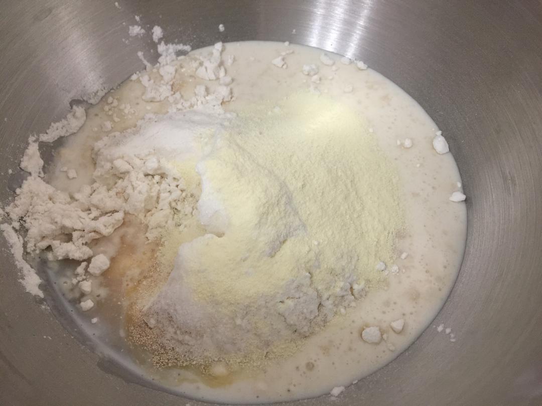 纯奶手撕吐司的做法 步骤1