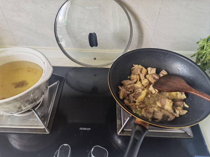 番茄土豆炖牛腩