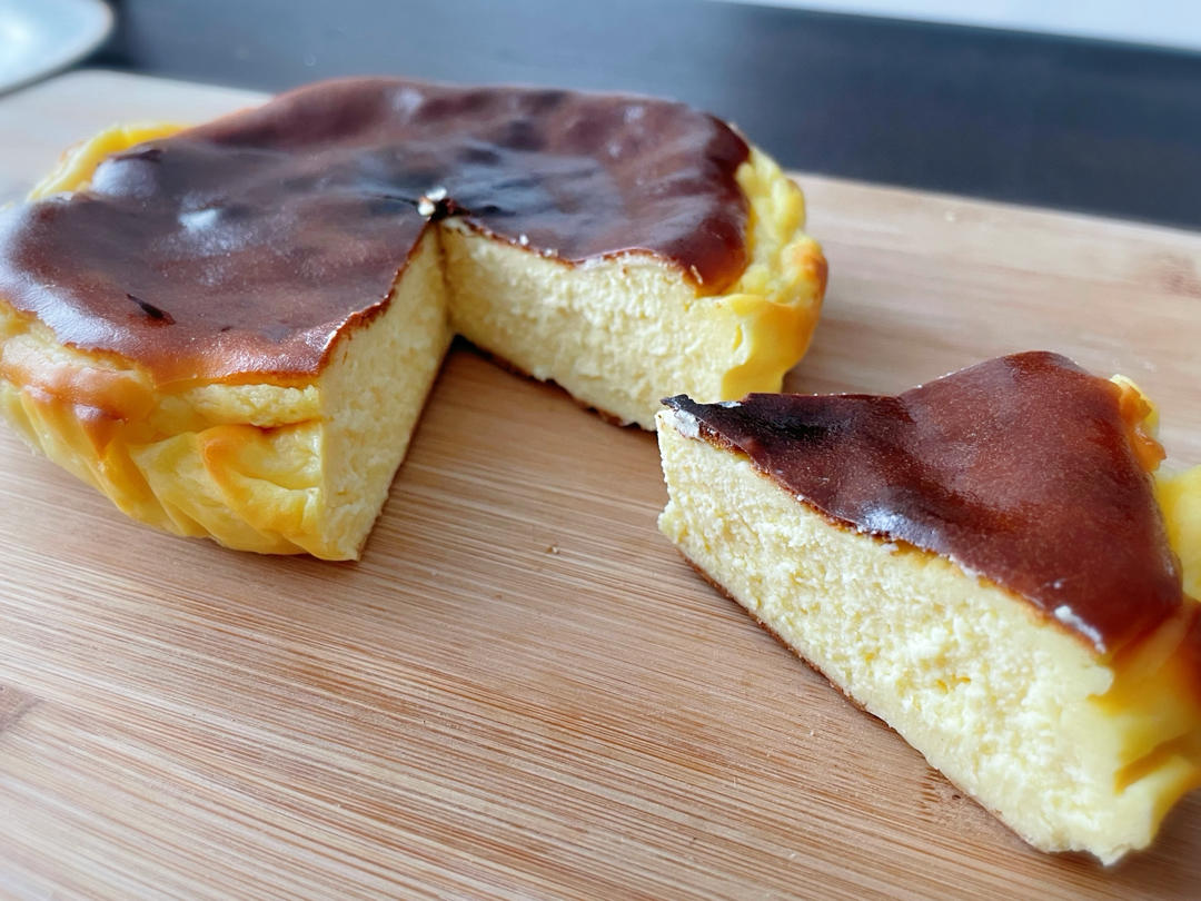 巴斯克式烤芝士蛋糕[超简单][搬运]