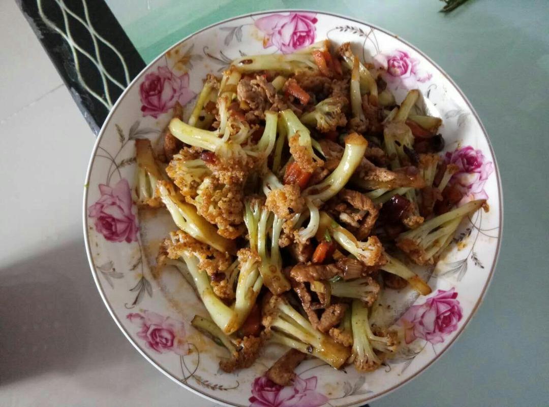 很“浪费”米饭的家常菜之一-------干锅菜花