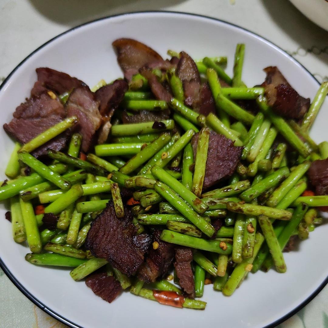 蒜薹炒腊肉