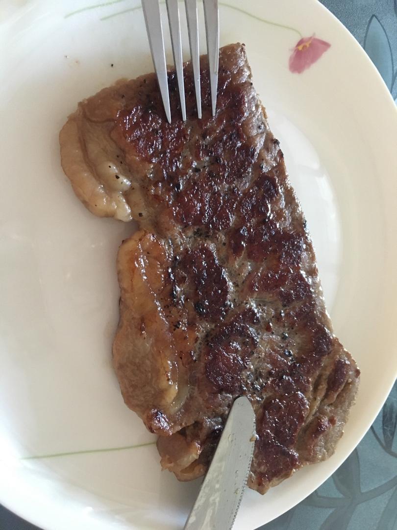 不可能失手的煎牛排教程，把牛排煎成吃不起的样子！