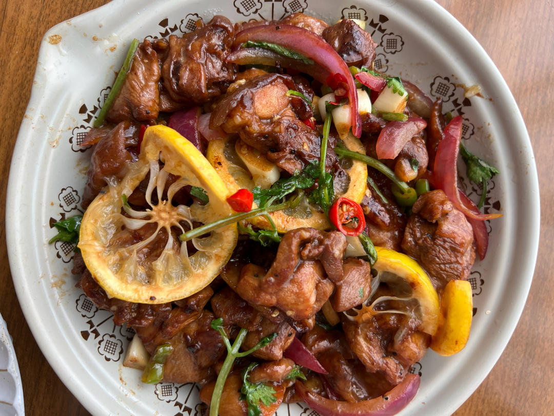 没想到柠檬和鸡肉这么搭！鲜嫩清爽开胃