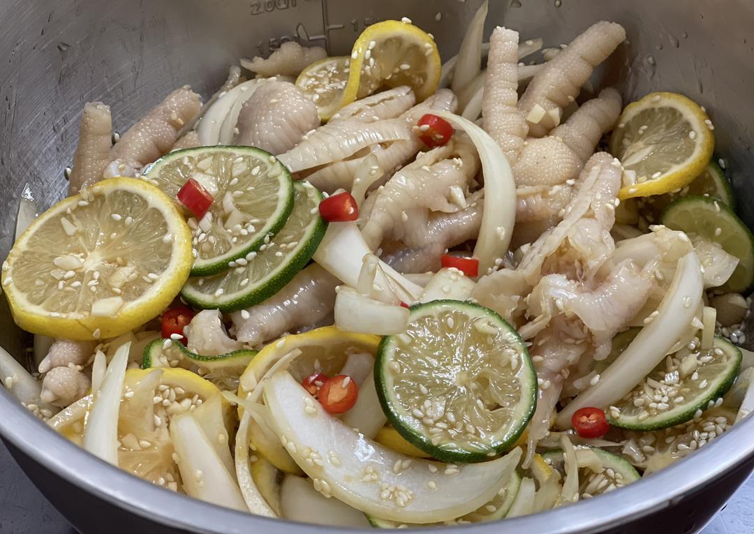 好吃到原地出摊｜柠檬酸辣无骨鸡爪