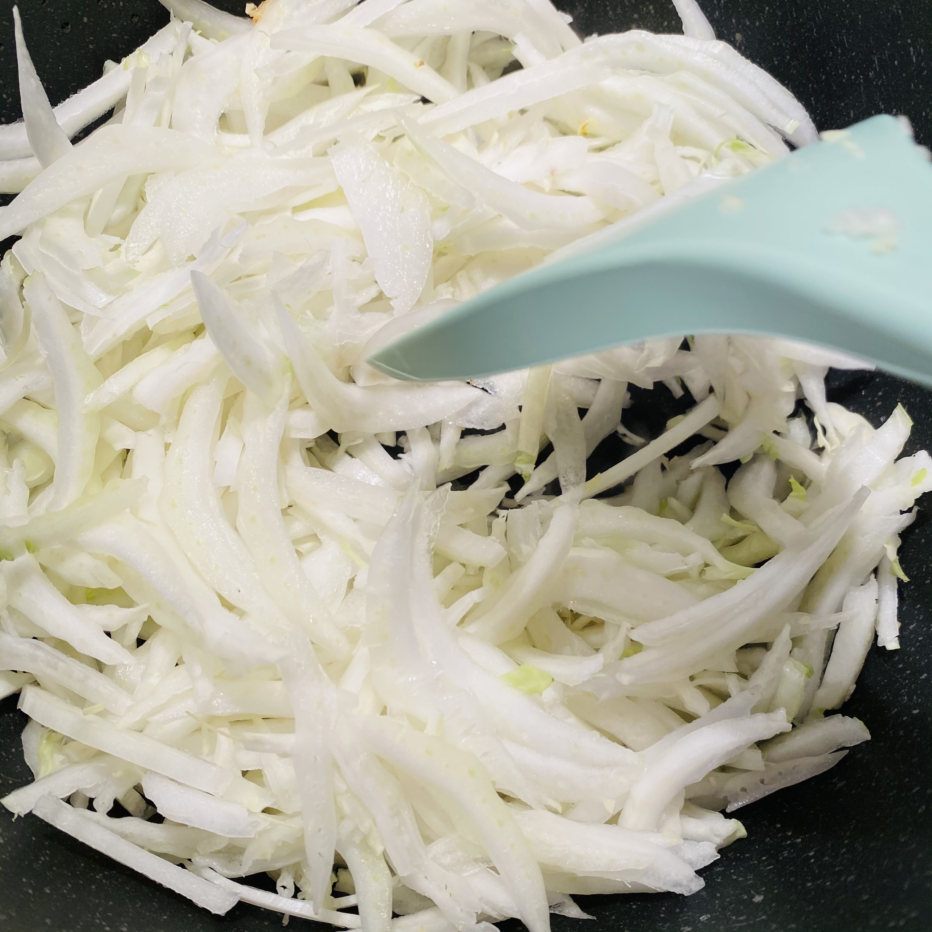 快手菜❤️炝炒白菜丝（酸辣口）的做法 步骤5