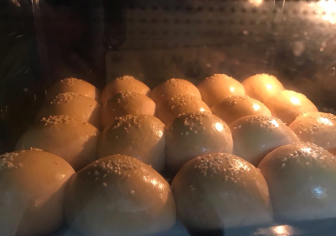 🥛超简单快手，柔软拉丝，一次发酵，牛奶小餐包