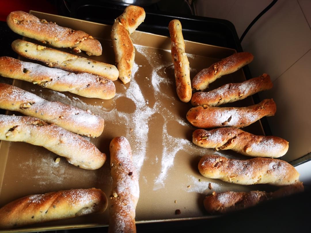 无糖无油全麦葡萄干坚果面包棒，健康零失败