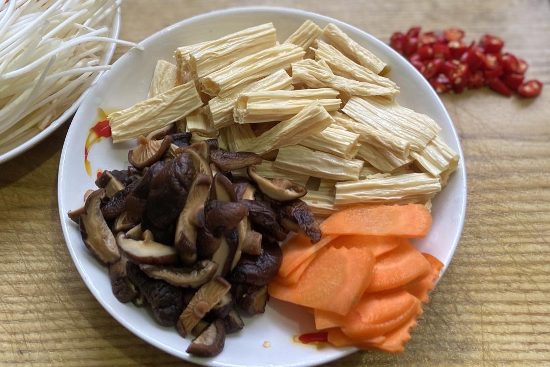 腐竹烧香菇