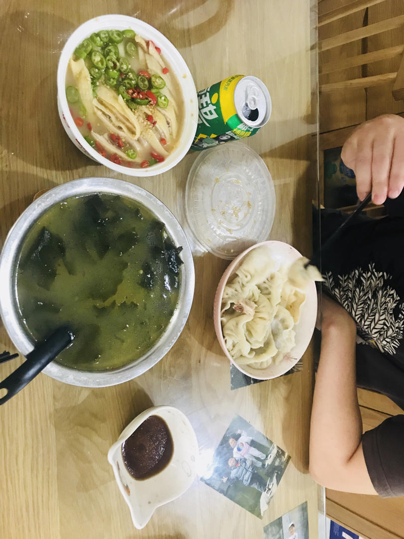 芹菜猪肉大馅饺子