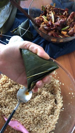 粽子（猪肉咸粽）的做法 步骤10