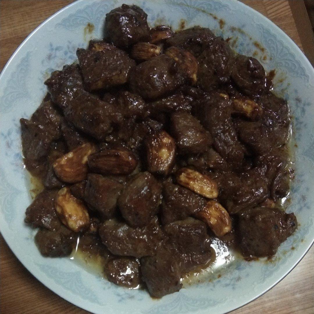 黑蒜子牛肉粒