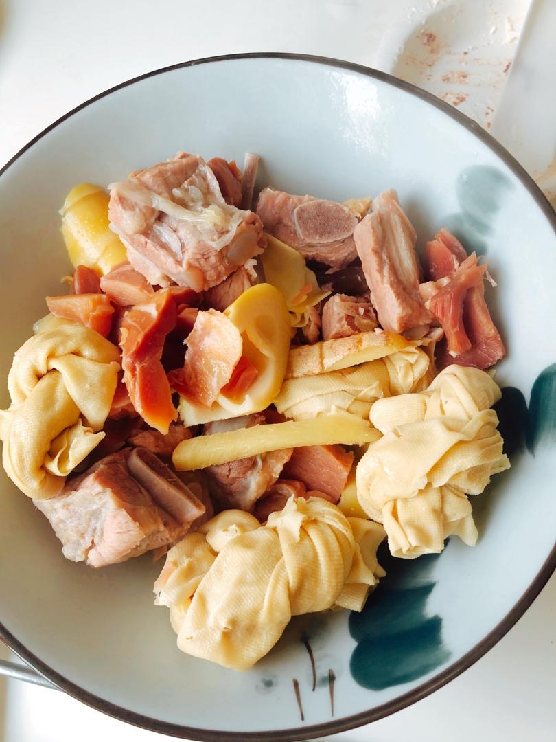 腌笃鲜
