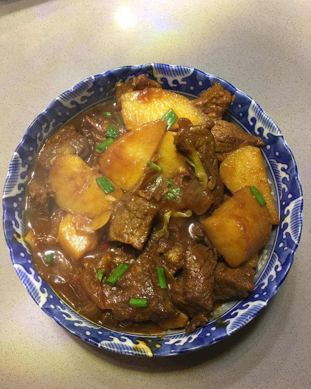 红烧牛肉土豆 （独家秘制）