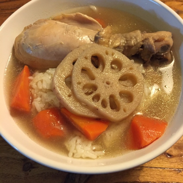 香菇炖鸡汤