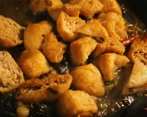 川香豆泡炖白菜的做法 步骤5