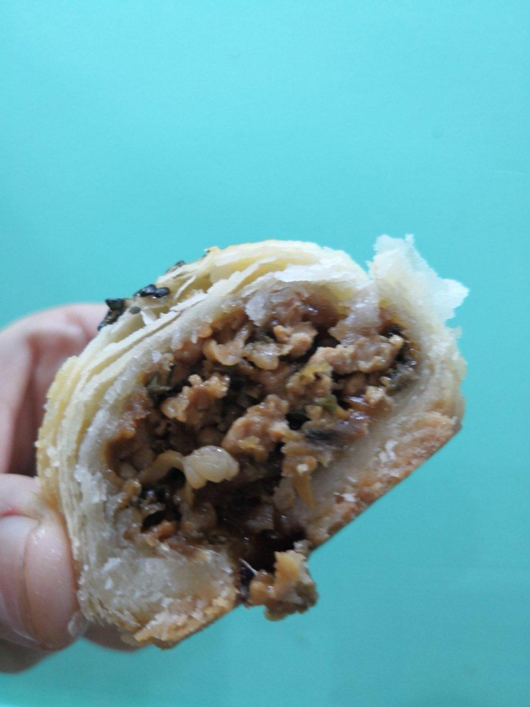 梅干菜肉酥饼