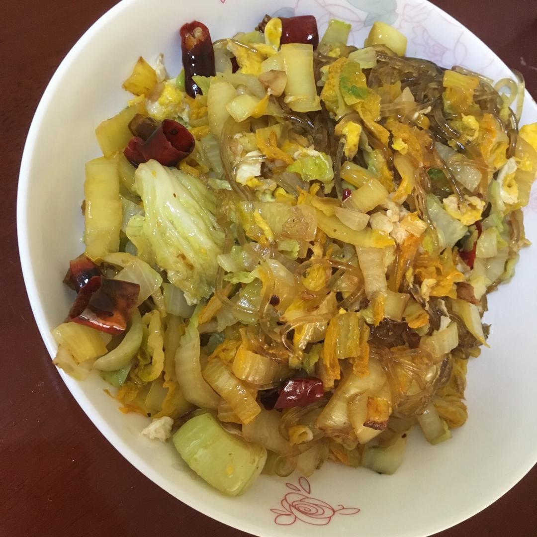 包菜粉丝炒鸡蛋