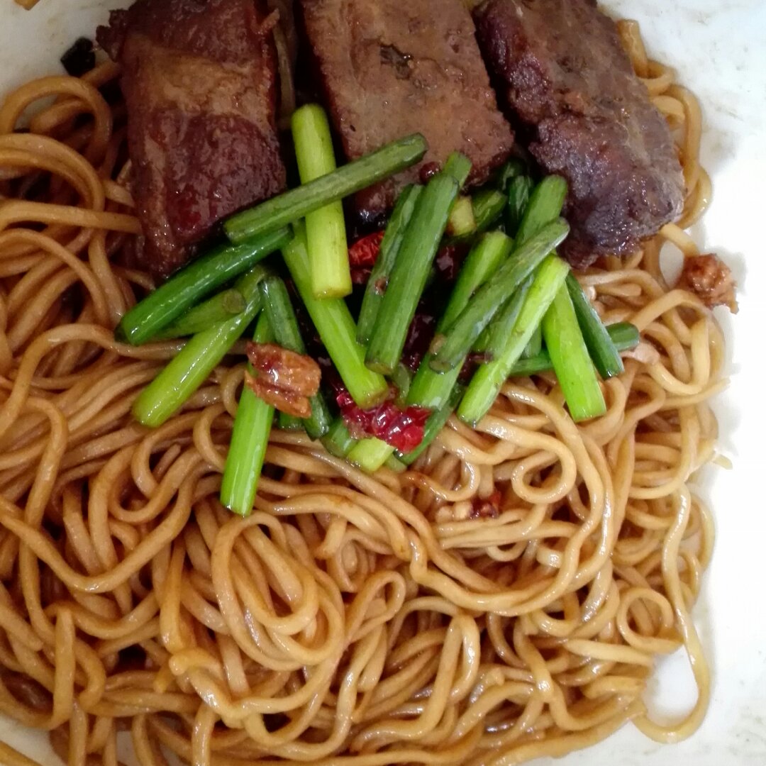 葱油拌面Spring Onion Noodles