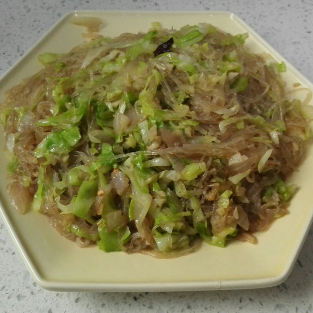 卷心菜炒粉丝 Glass noodles with Cabbage