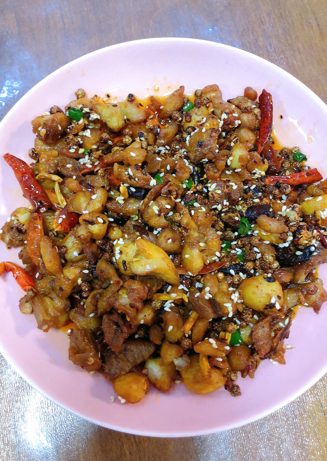外酥里嫩麻辣鲜香～辣子鸡丁
