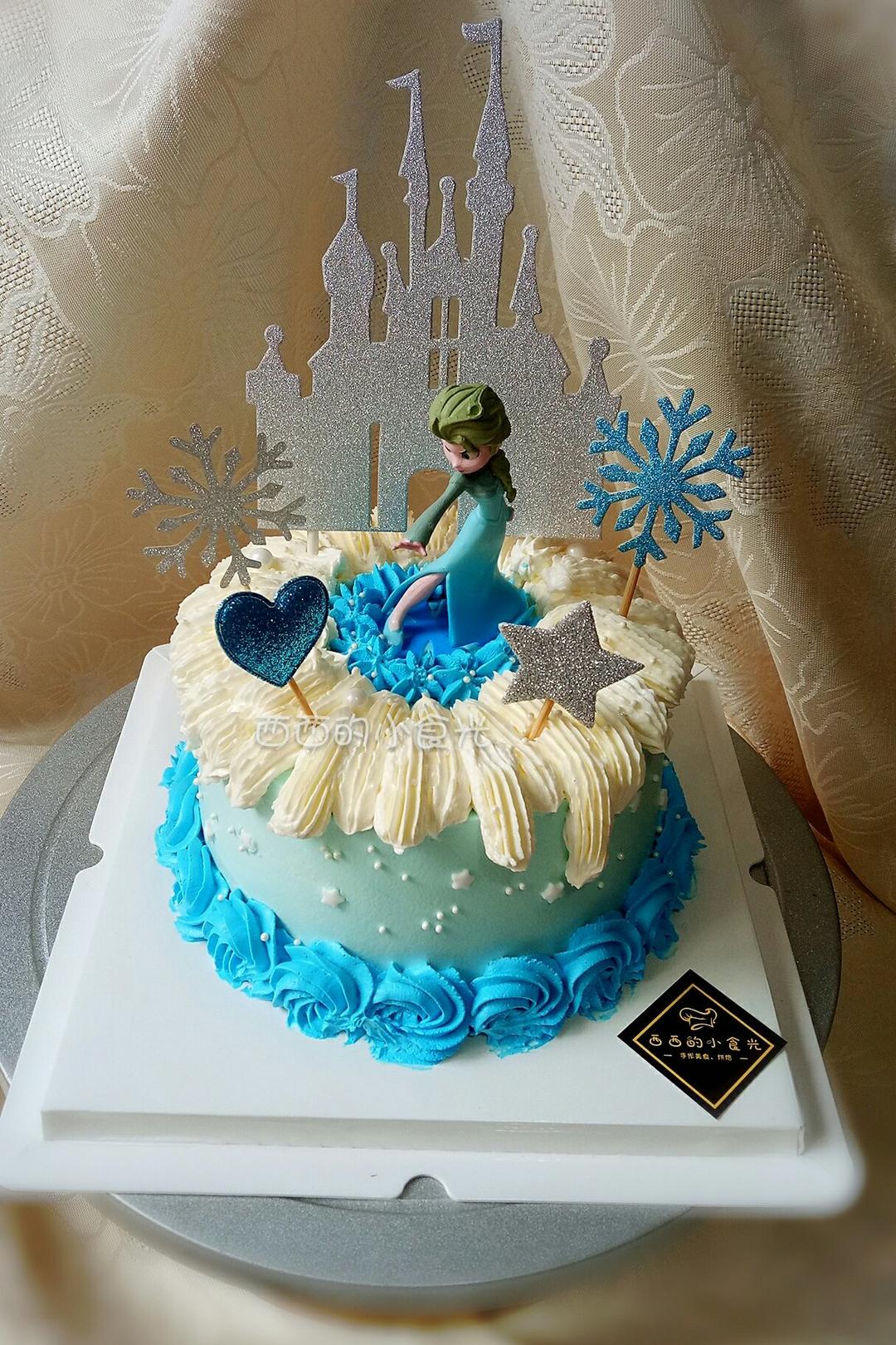 西西的小食光做的冰雪奇缘主题双层蛋糕--frozen艾莎