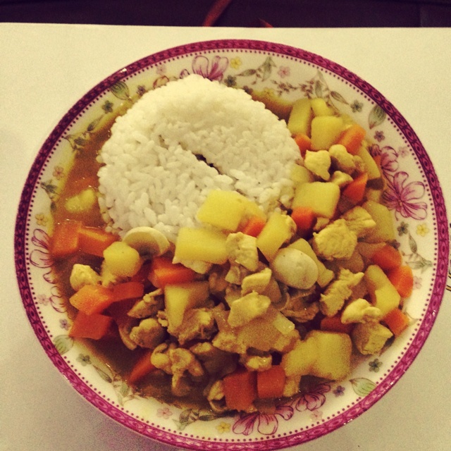 咖喱鸡块饭