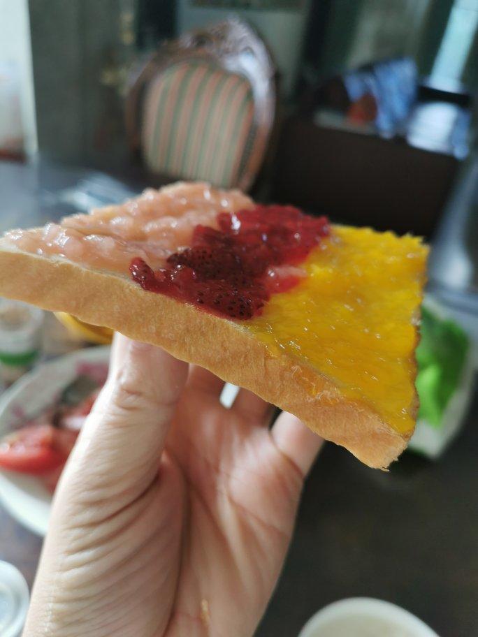 《Tinrry下午茶》番外篇-满满果肉的草莓果酱