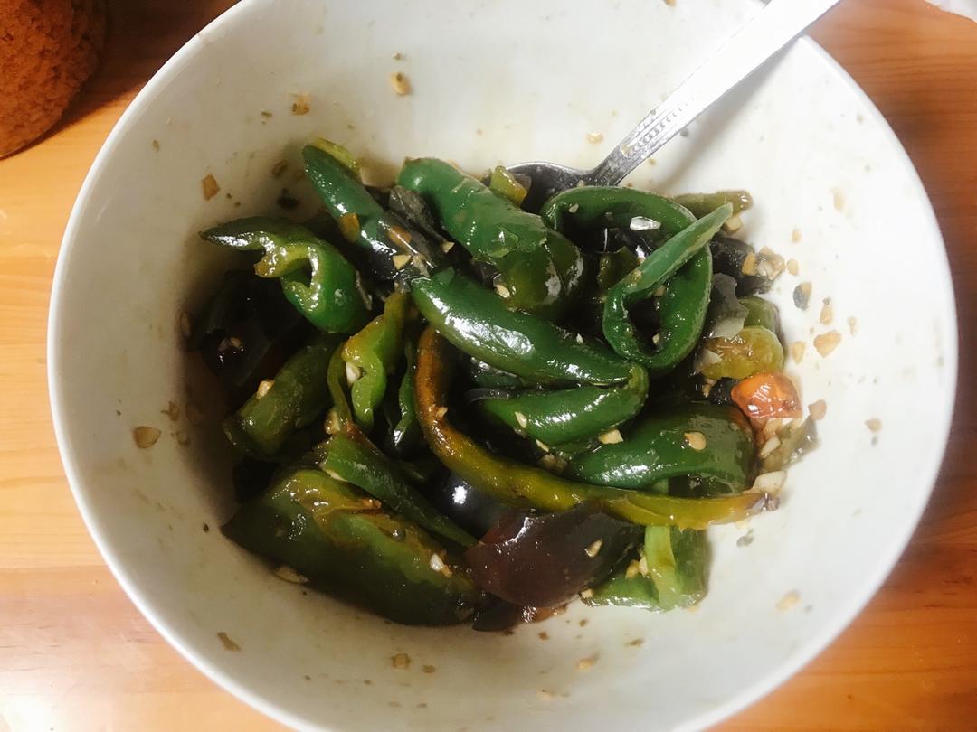 【正宗湘菜】擂辣椒皮蛋