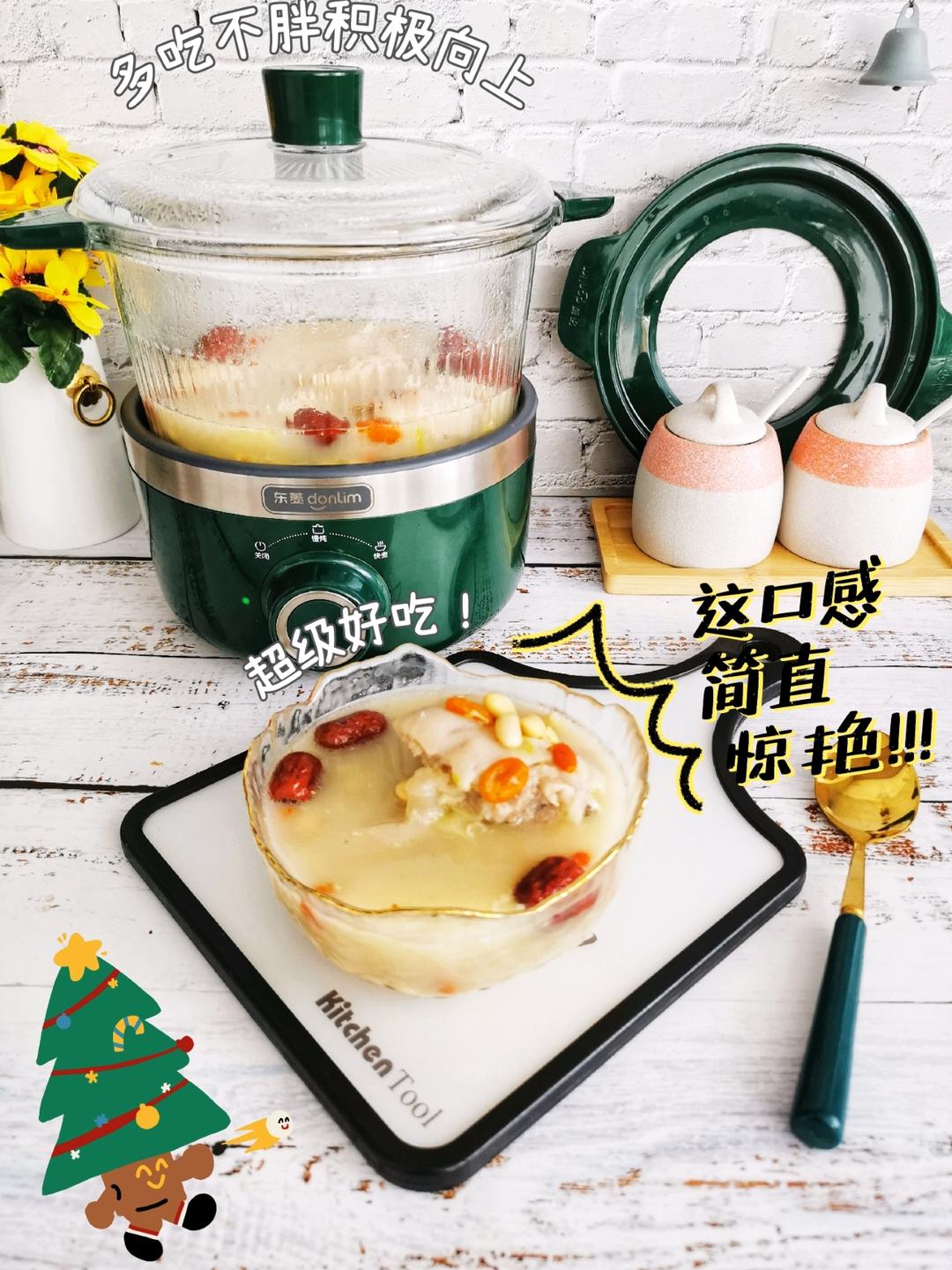 蔓越莓雪梨银耳羹