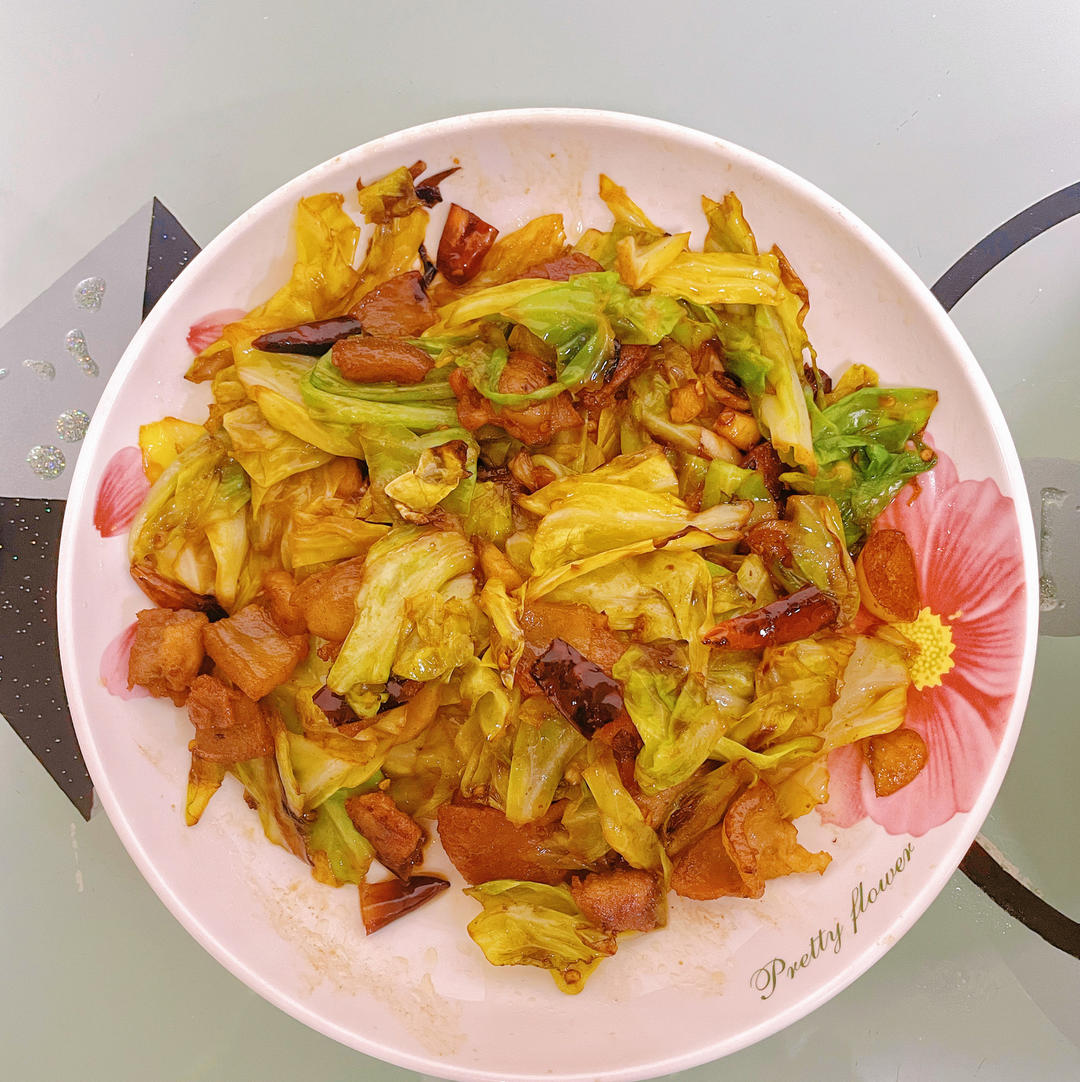 包菜这样炒才下饭，又香又好吃，次次做都光盘