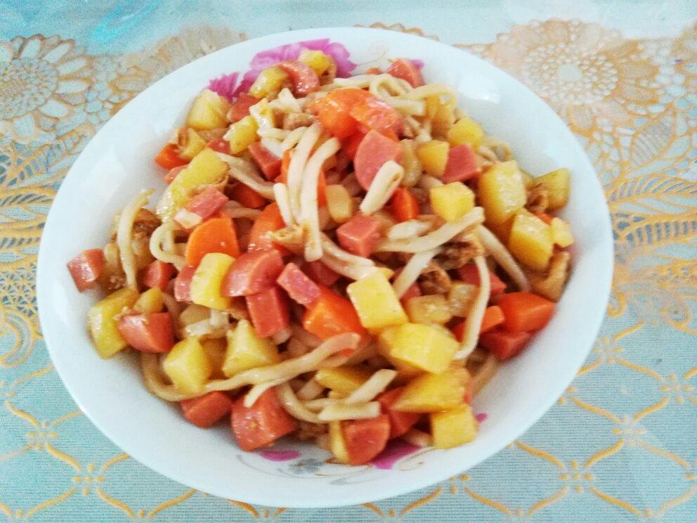 土豆焖面
