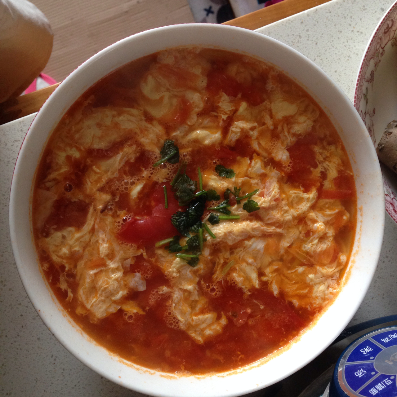 来试试这碗不一样的番茄蛋花汤，也试试不抱怨I小羽私厨