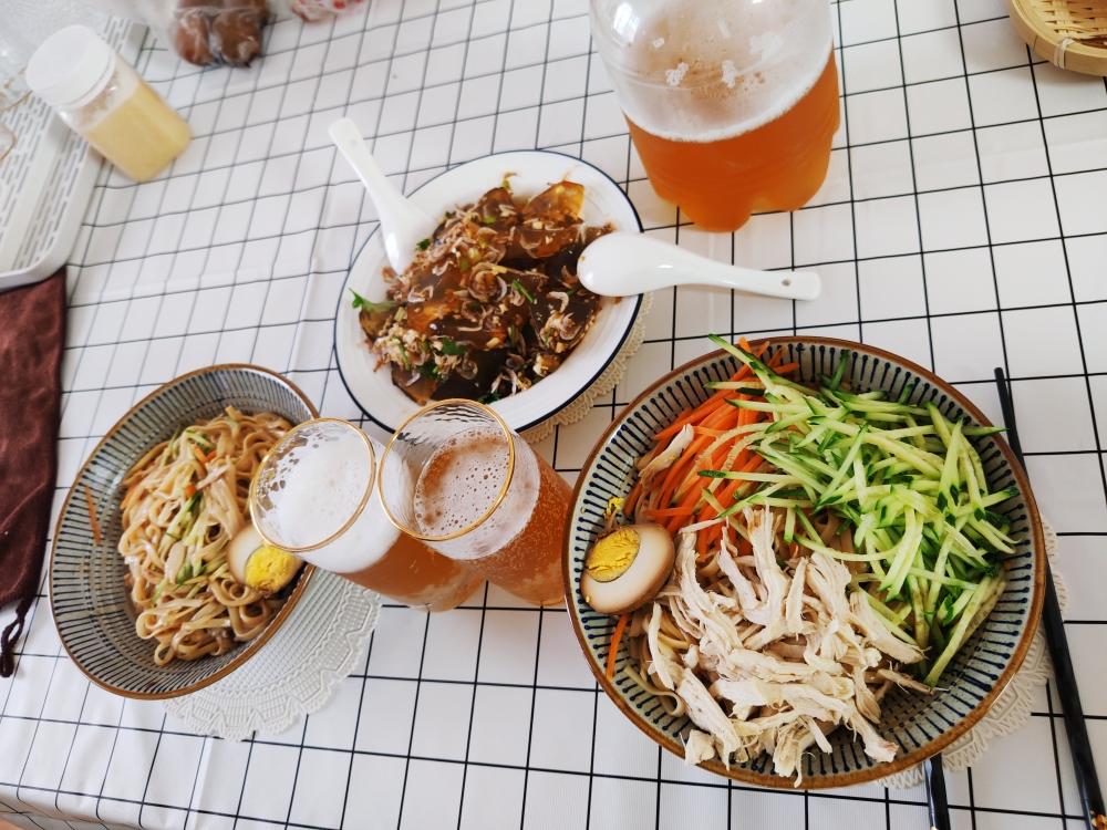 简易鸡丝凉面