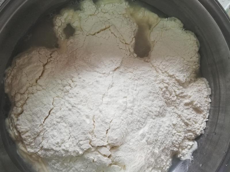 纯奶手撕吐司的做法 步骤1