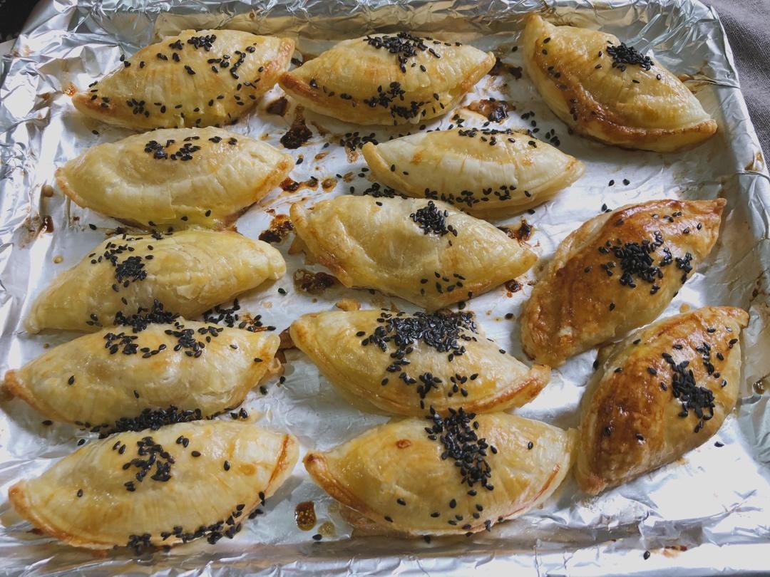 蛋挞皮可以这样用，快速就变苹果派，快学起来吧！超级简单