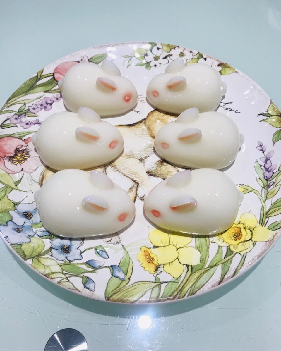 网红兔子奶冻