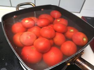 番茄酱及意面的做法 步骤2