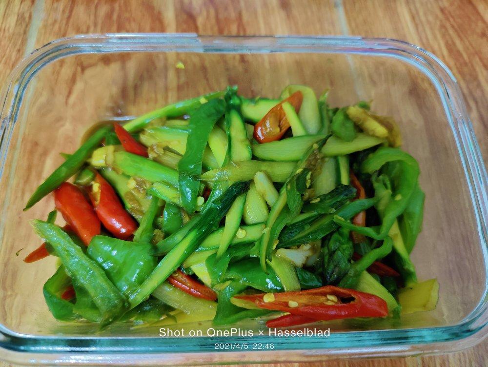 清炒芦笋（超级嫩！！！）